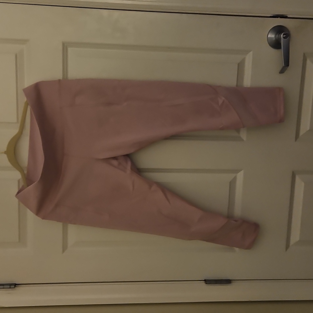 Athleta Salutation Stash Mesh Leggings
